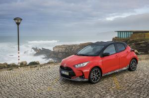 Toyota Yaris Hybrid 2020 года  (WW)